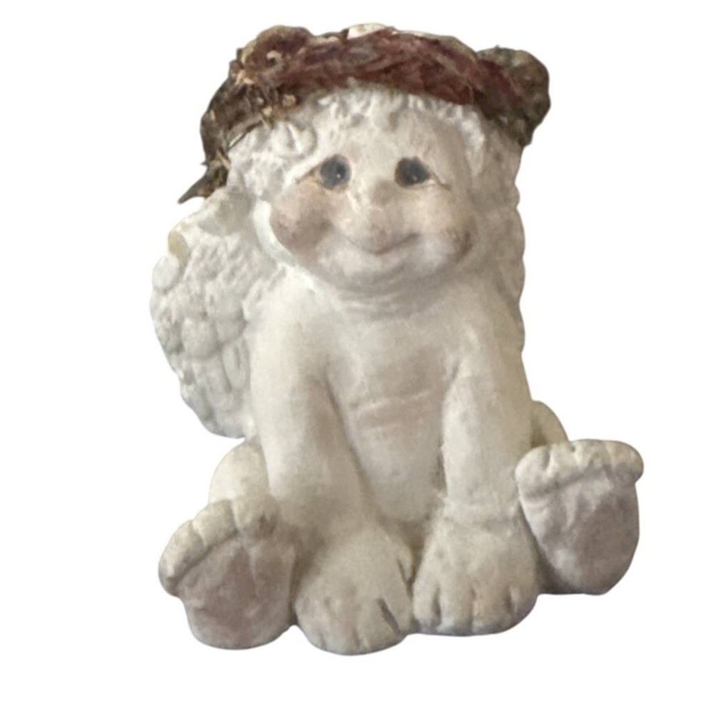 Dreamsicles 1991 Blue Eyed Angel Sitting Pretty Wreath Figurine, Signed 1996